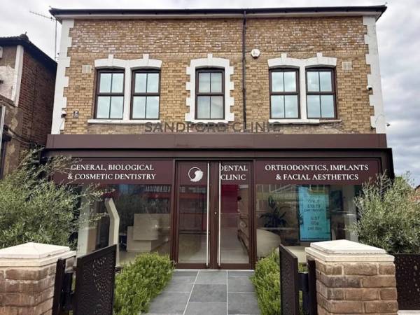 The Sandford Dental Implant & Cosmetic Centre