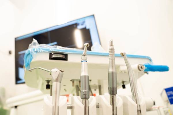 dental-handpieces-drills-instruments-brooklyn